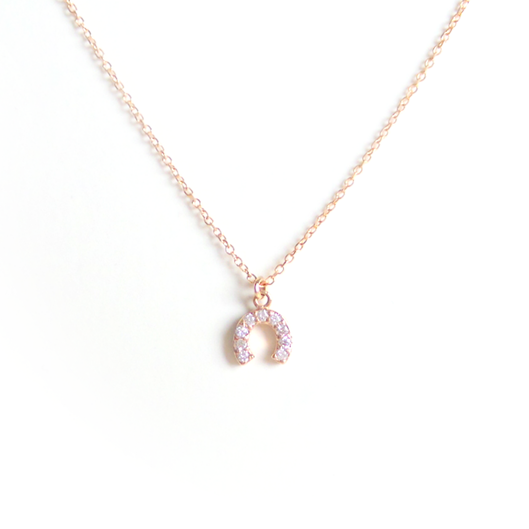 Tiny Diamond Horseshoe Necklace | famke